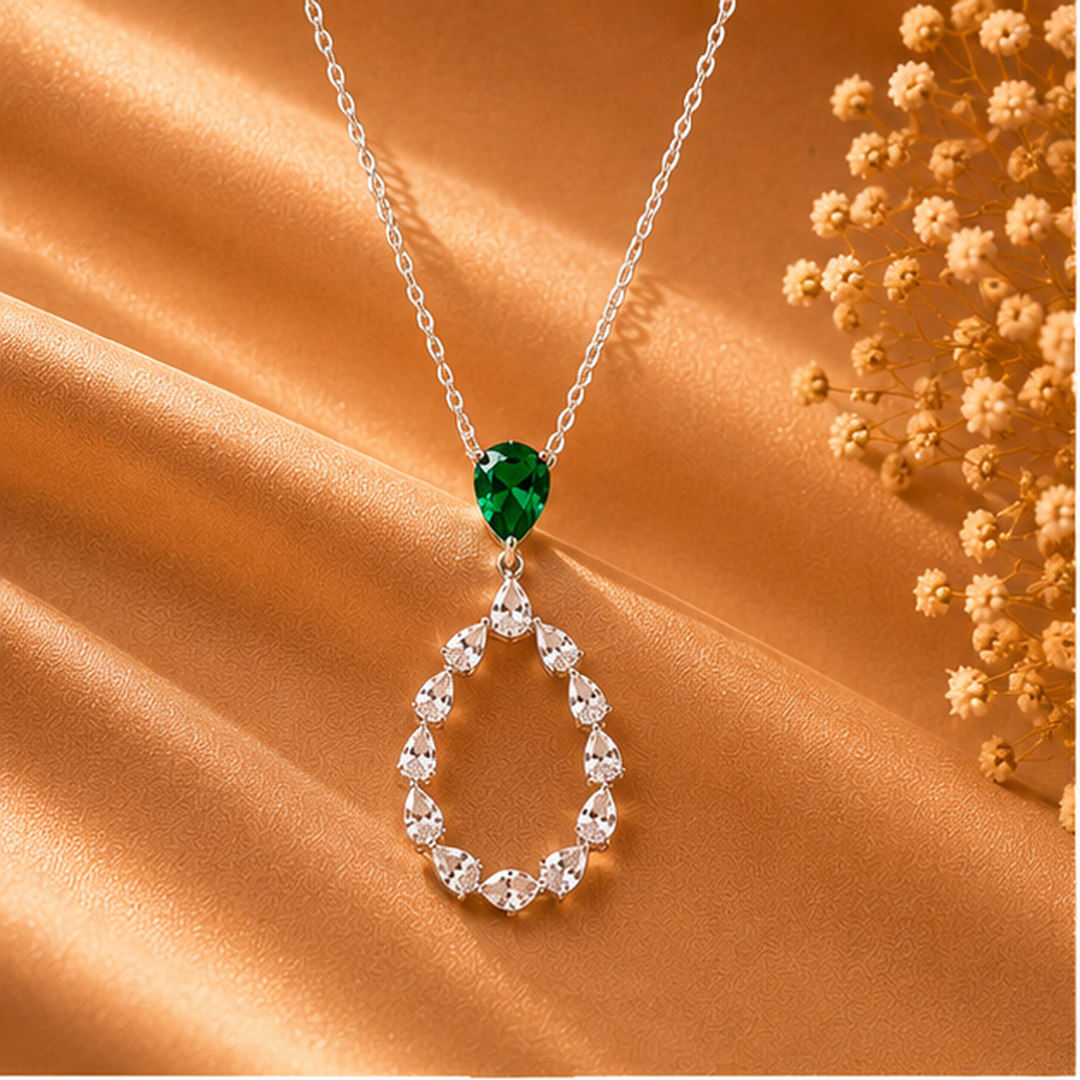 Emara Halo Drop Set