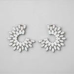 Load image into Gallery viewer, Crystal leaf Earings

